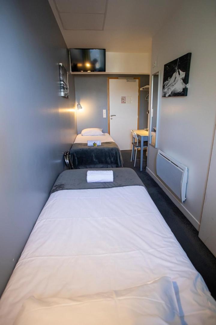 Au Bout Du Quai Hotell Granville Exteriör bild