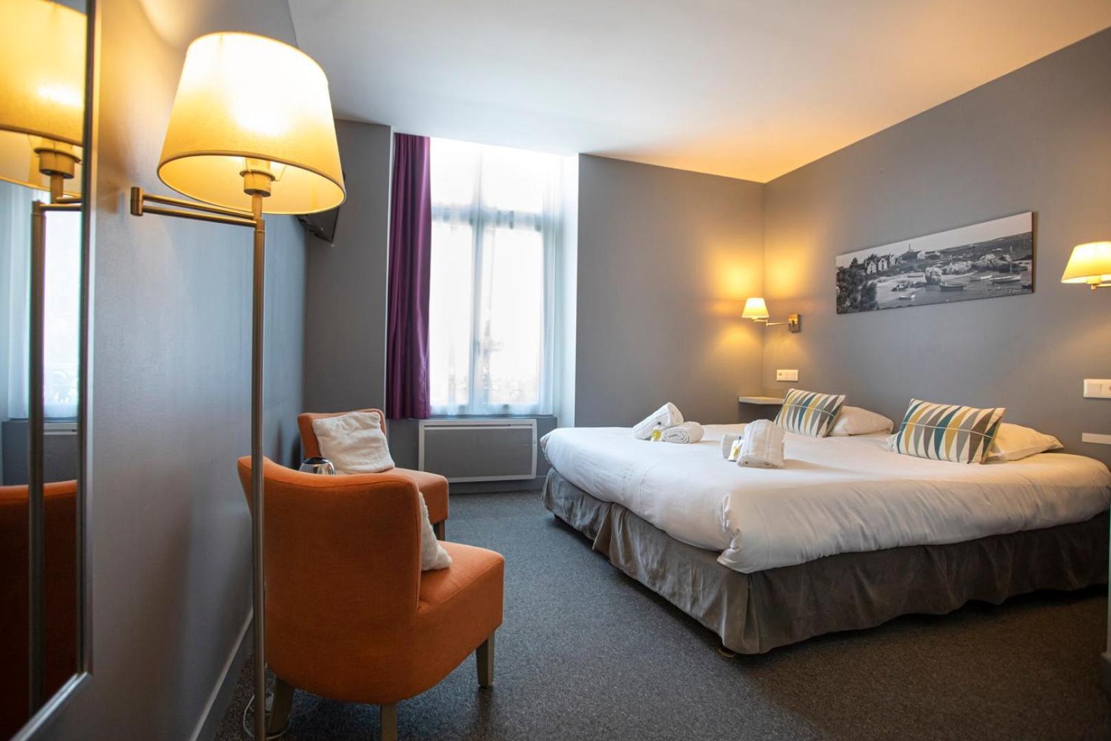 Au Bout Du Quai Hotell Granville Exteriör bild