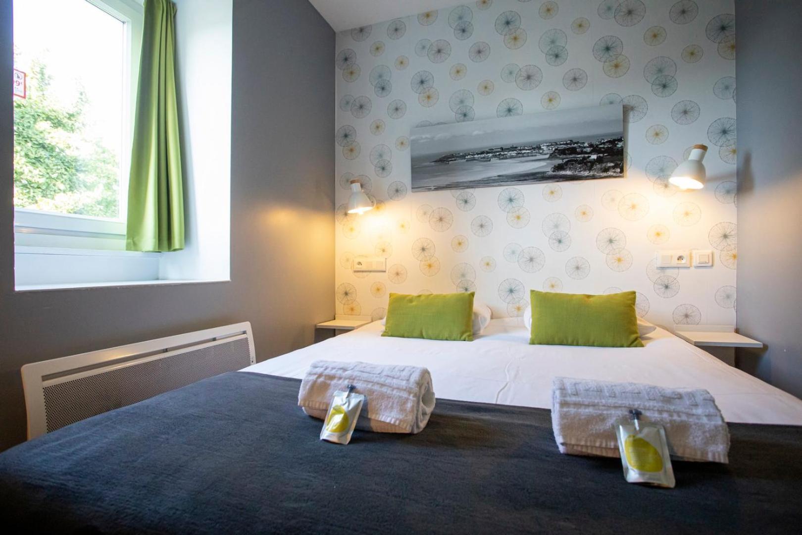 Au Bout Du Quai Hotell Granville Exteriör bild