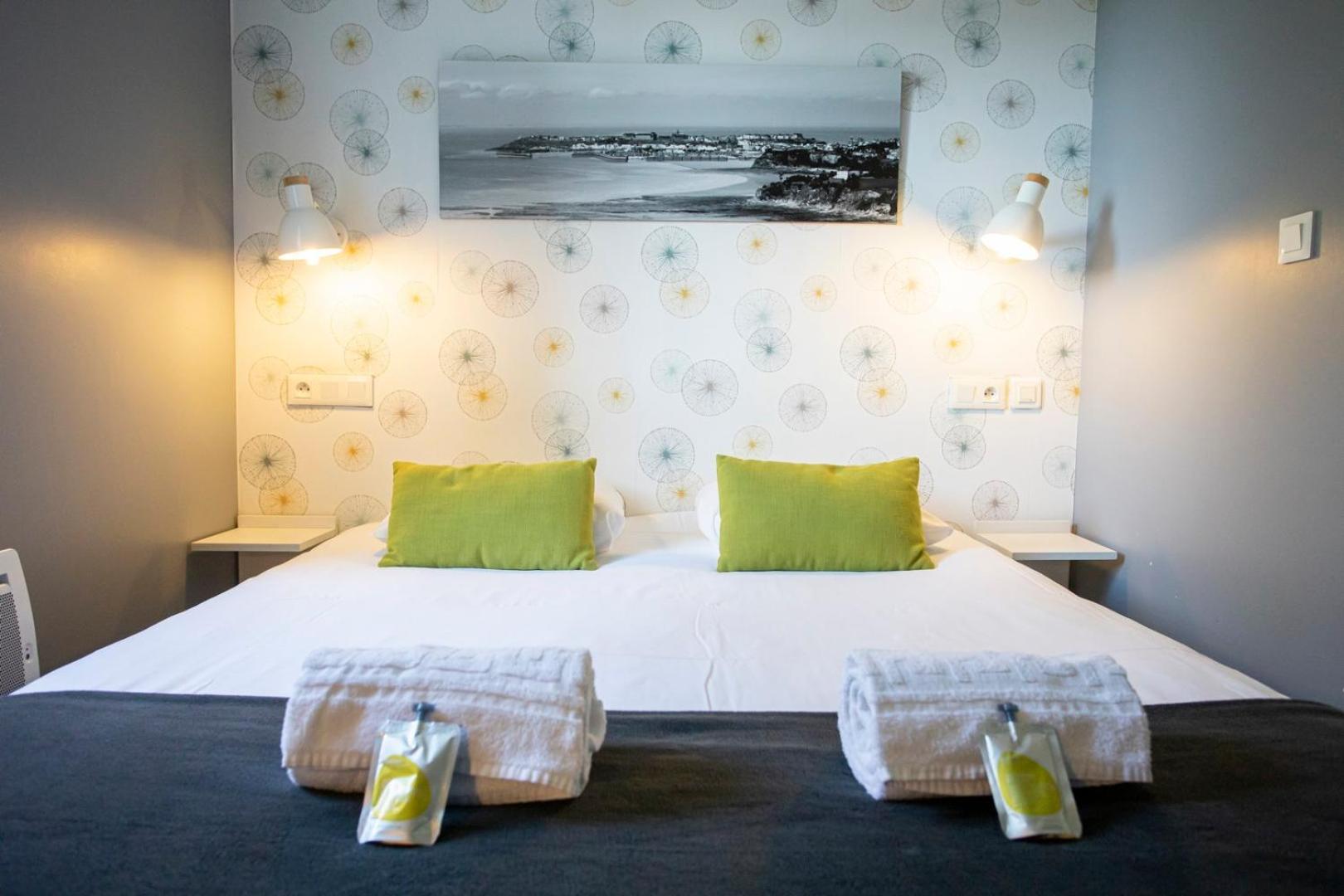 Au Bout Du Quai Hotell Granville Exteriör bild
