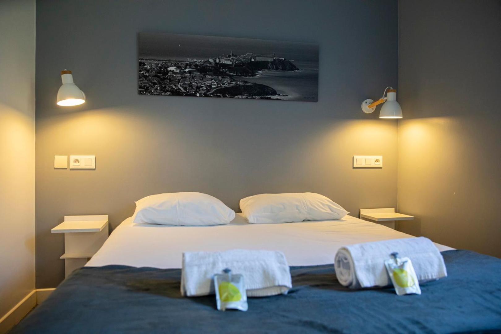 Au Bout Du Quai Hotell Granville Exteriör bild